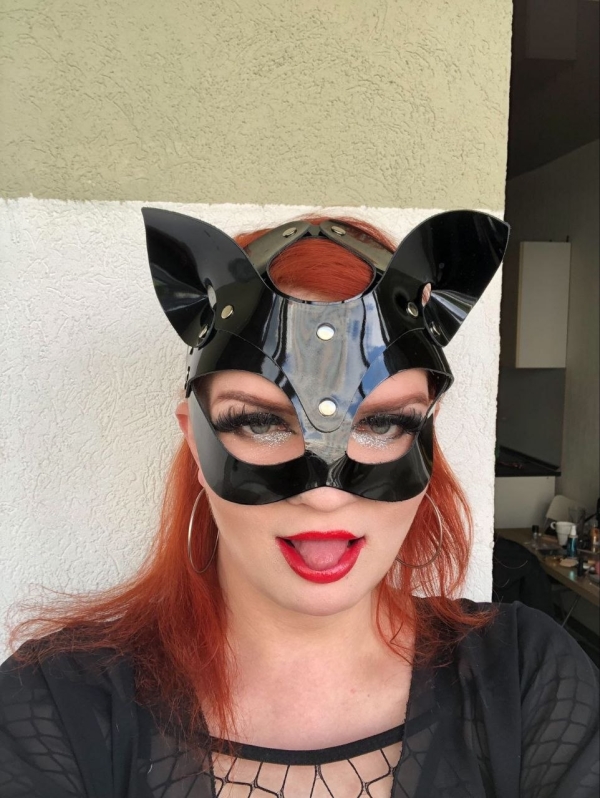 Транссексуалка Алиса