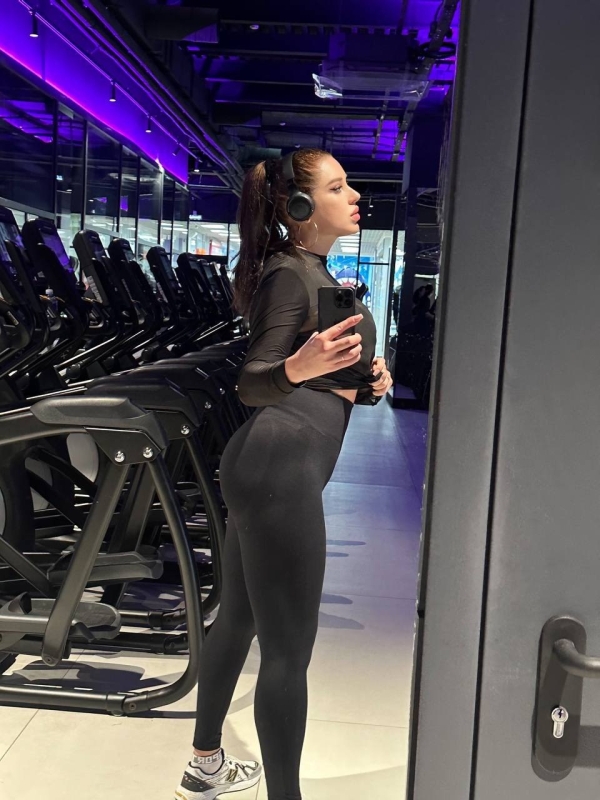 Транссексуалка Елена